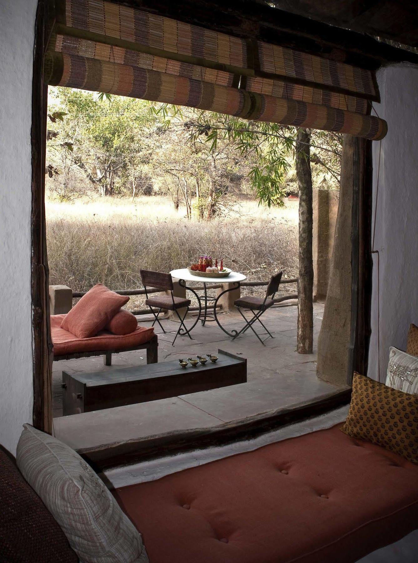 Mahua Kothi, Bandhavgarh National Park Hotel Tala  Exterior photo
