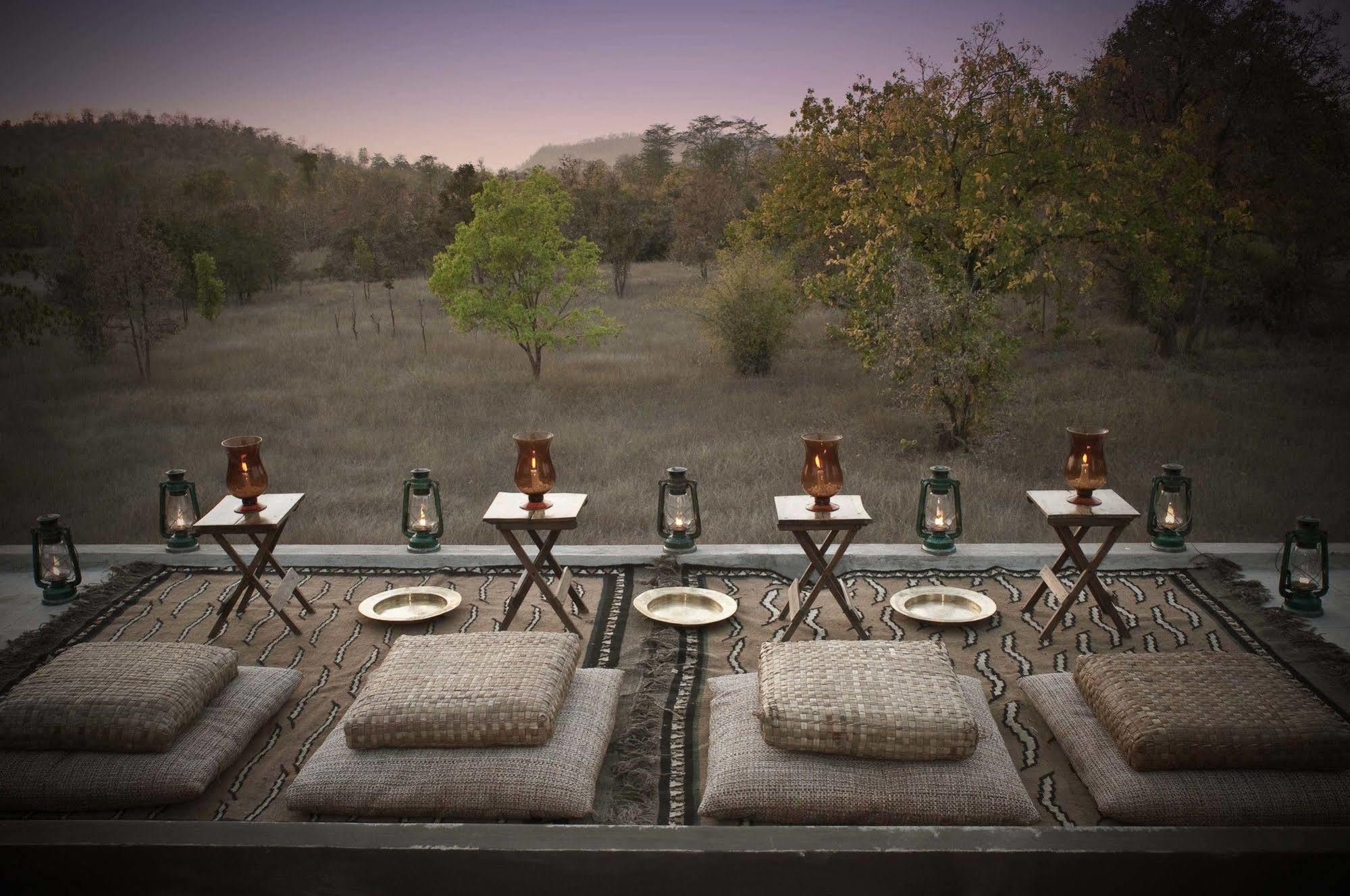 Mahua Kothi, Bandhavgarh National Park Hotel Tala  Exterior photo